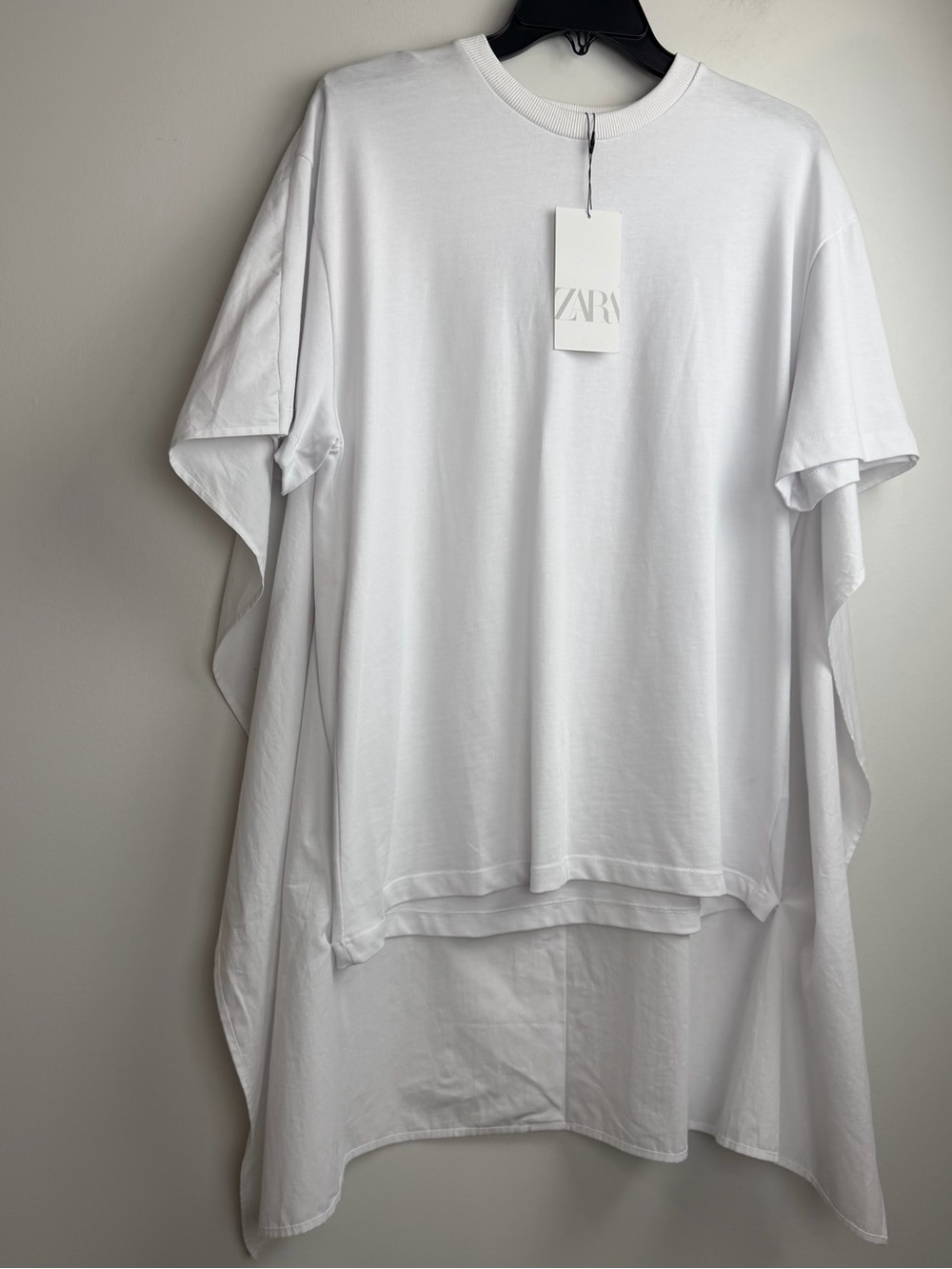 ZARA Women’s White T-Shirt Unic Designed Back Oversized Size S NWT MSRP $39.90